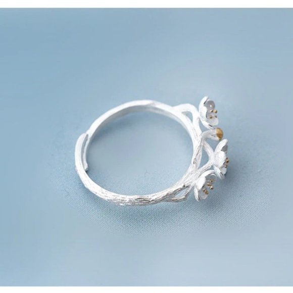 NEW 925 Sterling Silver Flower Adjustable Ring - Picture 8 of 8